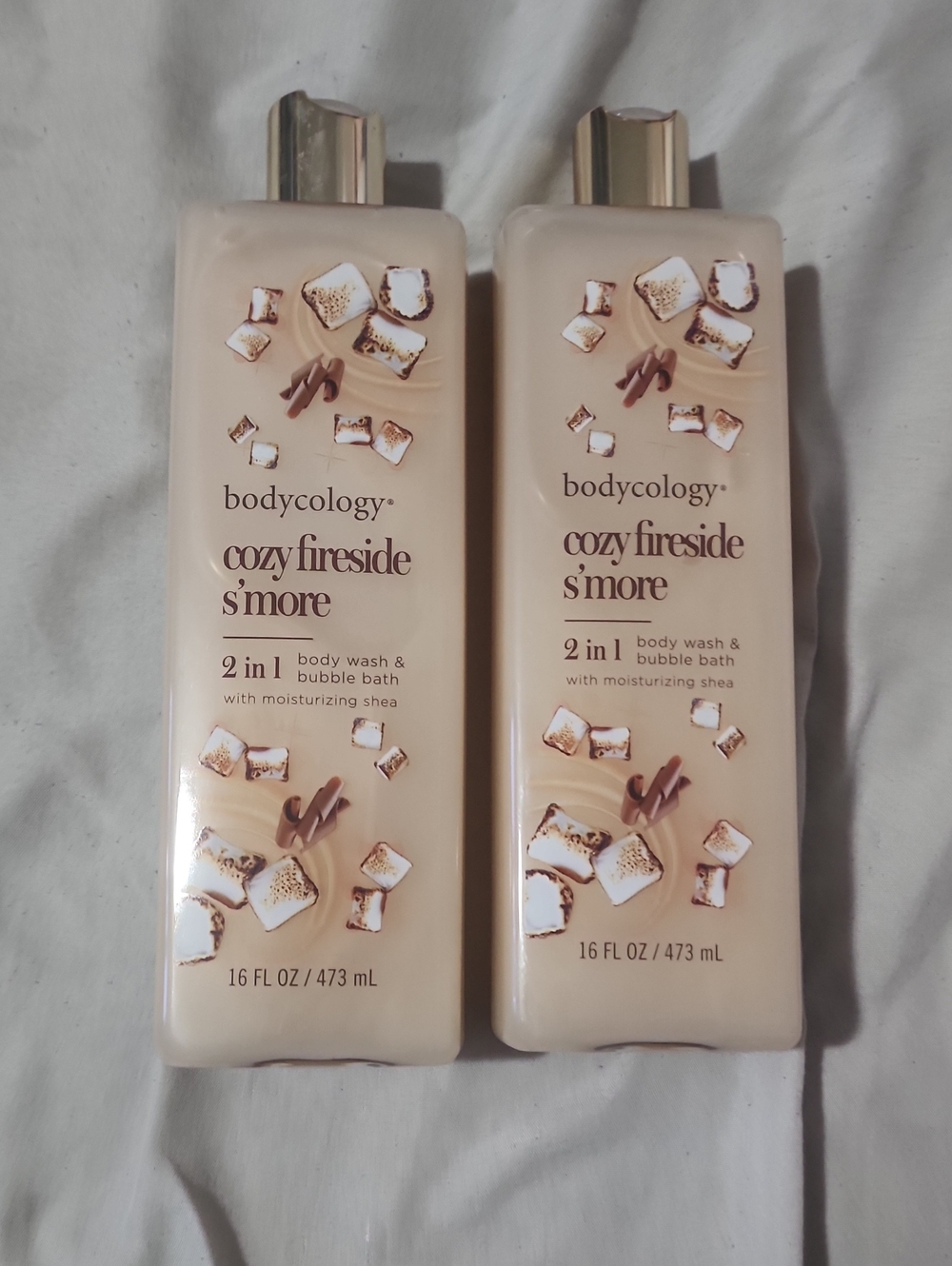 2 new Bodycology Cozy Fireside S'more 2-in-1 Body Wash & Bubble Bath - Cream